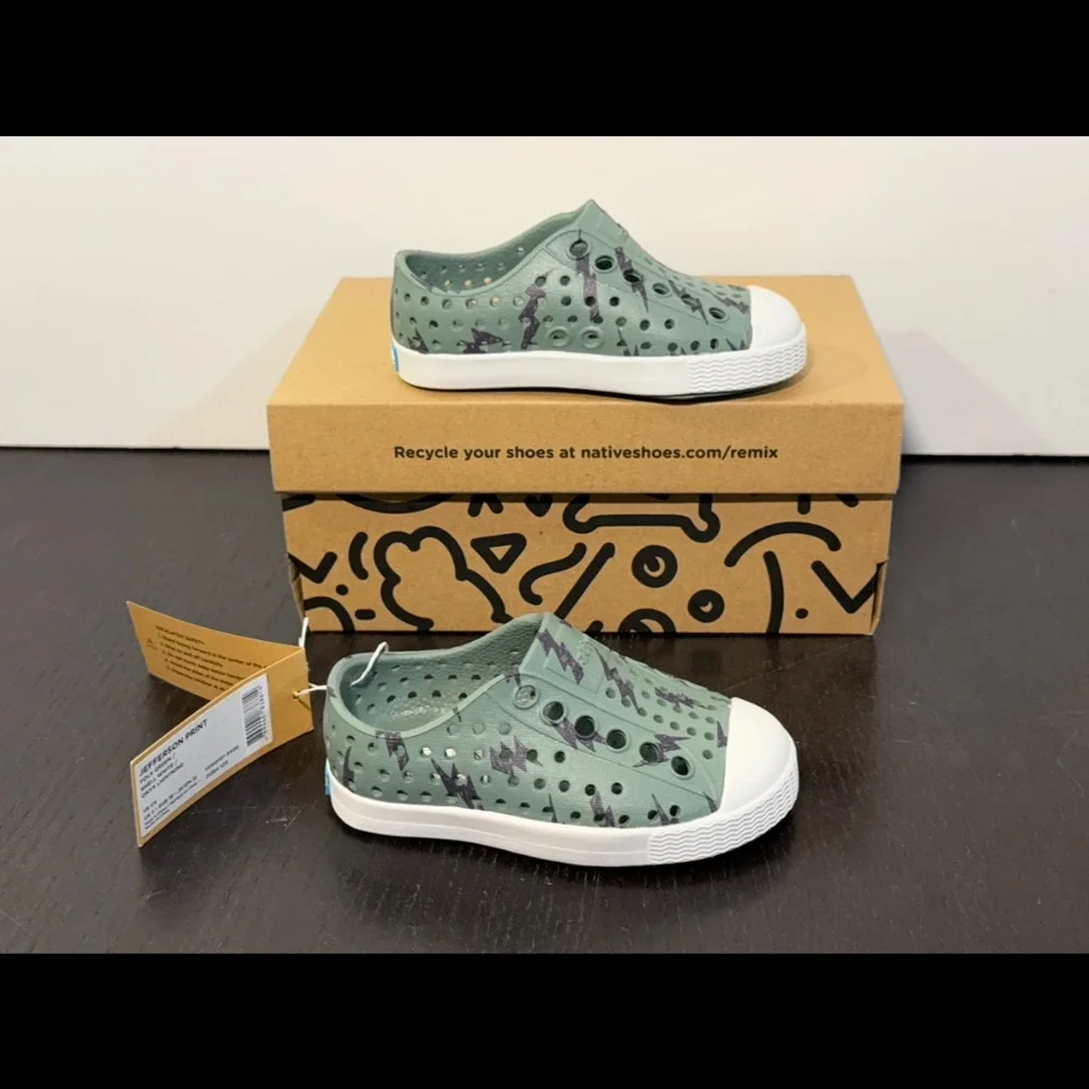 Native Jefferson Print Shoes Green/Onyx Lightning Little Kid/Toddler US C4/EU 19